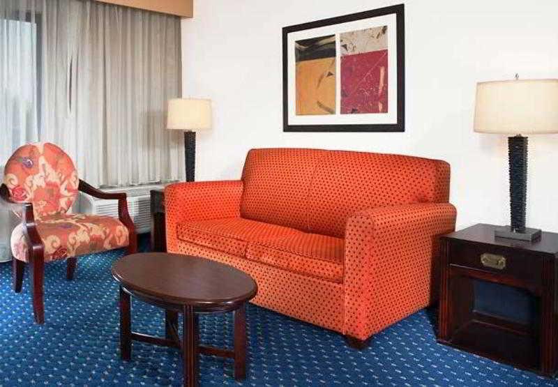 Hotel Courtyard Cleveland Airport North North Olmsted Habitación foto